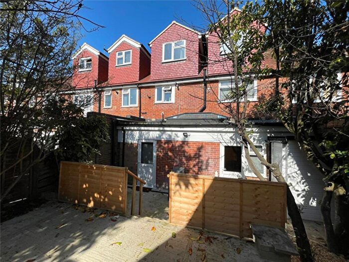 Studio To Rent In Kentwood Hill, Tilehurst, Reading, RG31