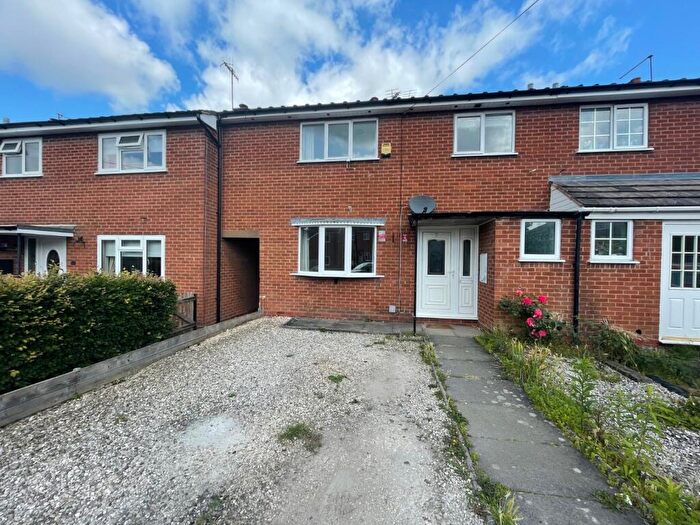 3 Bedroom Terraced House To Rent In Vicarage Close, Bromsgrove, Worcestershire, B60