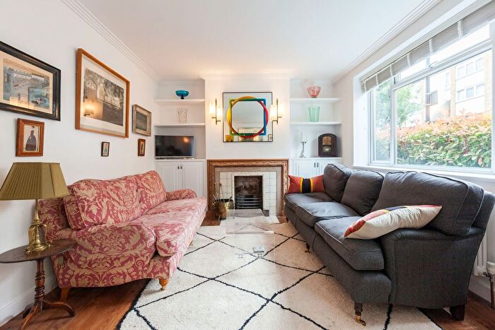 1 Bedroom Flat To Rent In Damien Street, , Stepney, London, E1