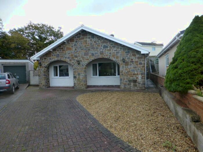 3 Bedroom Bungalow To Rent In Elder Grove, Llangunnor, Carmarthen, SA31