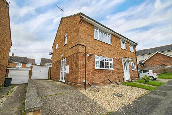 3 Bedroom Semi-Detached House To Rent In Cobbitts Road, Maulden, Bedford, MK45