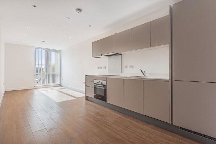 1 Bedroom Apartment To Rent In Royal Winchester House, Bracknell, RG12