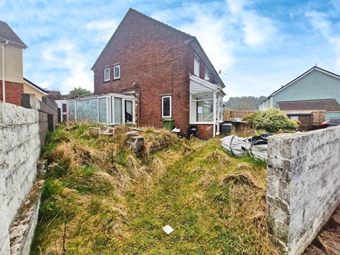 3 Bedroom Semi-Detached House For Sale In Hillside Avenue, Blaenavon, Pontypool, NP4