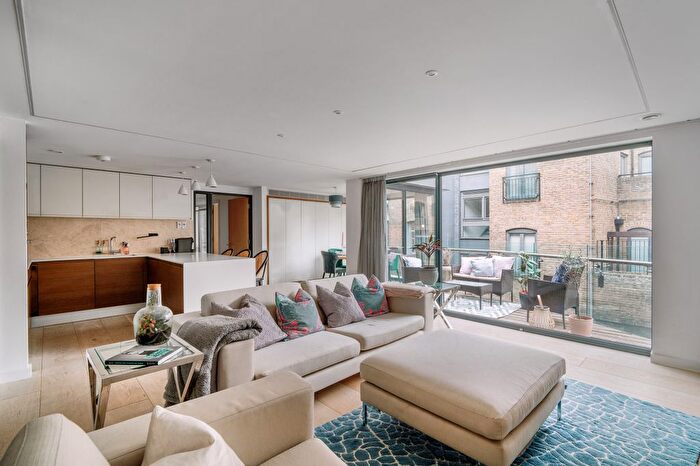 2 Bedroom Flat For Sale In Shelton Street, Seven Dials, WC2H