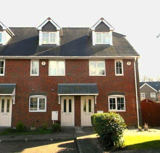 3 Bedroom Terraced House To Rent In Clementine Way, Hemel Hempstead, Hertfordshire, HP1