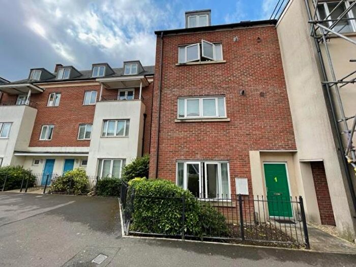 2 Bedroom Flat To Rent In Millgrove Street, Redhouse, North Swindon, SN25