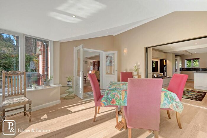 4 Bedroom Detached House For Sale In Richardson Walk, Lexden, Colchester, Essex, CO3