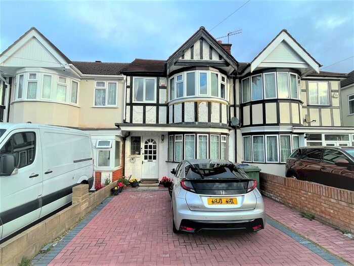 3 Bedroom Terraced House To Rent In Warden Avenue, Harrow, HA2