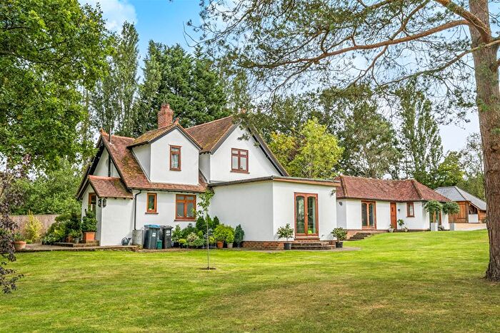2 Bedroom Detached House For Sale In South Godstone, Surrey, RH9