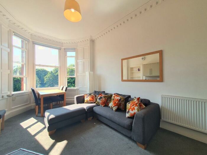 4 Bedroom Flat To Rent In Dalkeith Road, Newington, Edinburgh, EH16