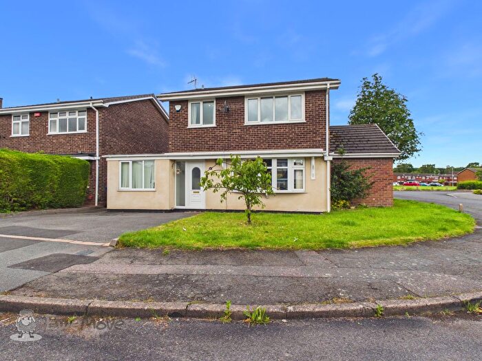 4 Bedroom Detached House To Rent In Lincoln Close, Lichfield, Staffordshire, WS13