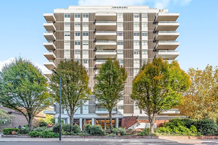 1 Bedroom Flat To Rent In Century Court, Grove End Road, St Johns Wood, London, NW8