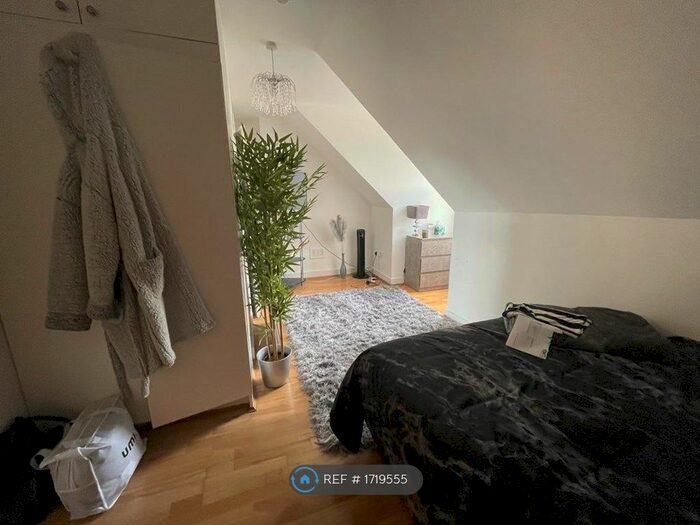 1 Bedroom Flat To Rent In Temple Road, Croydon, CR0