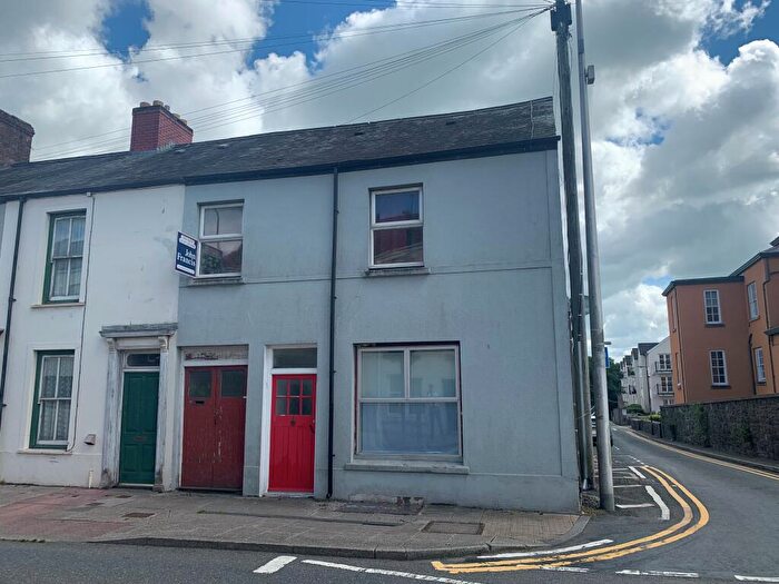 1 Bedroom Flat To Rent In Priory St, Carmarthen, SA31