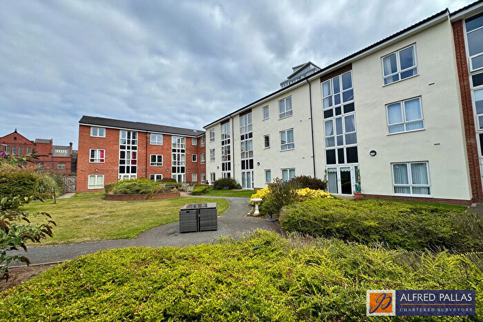 2 Bedroom Barn Conversion For Sale In Dock Street, Roker, SR6