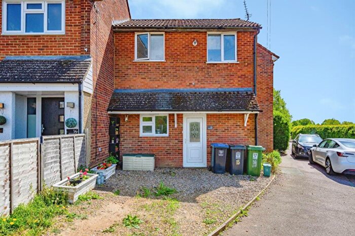 2 Bedroom End Of Terrace House For Sale In Sheephouse Road, Hemel Hempstead, HP3