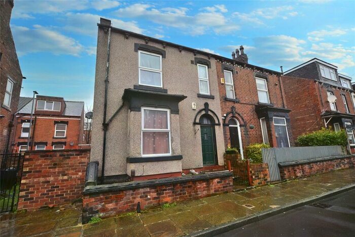 2 Bedroom Semi-Detached House To Rent In Whingate Grove, Leeds, West Yorkshire, LS12