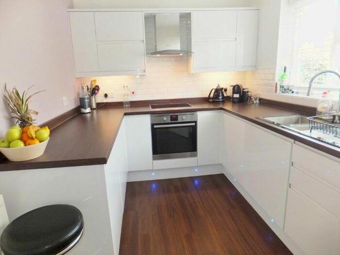 3 Bedroom Semi-Detached House To Rent In Bethel Road, Sevenoaks, TN13