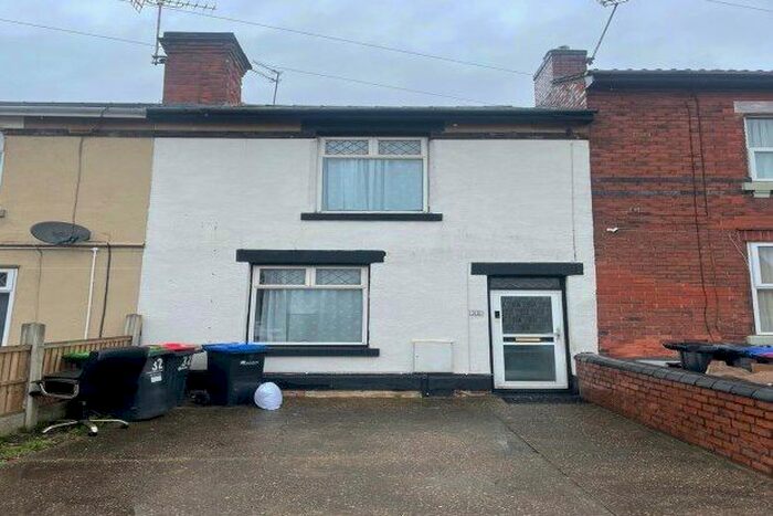 3 Bedroom Terraced House To Rent In The Hill, Nottingham, NG17