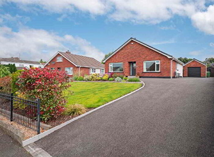 3 Bedroom Detached Bungalows For Sale In Richmond Park, Lisburn, BT28