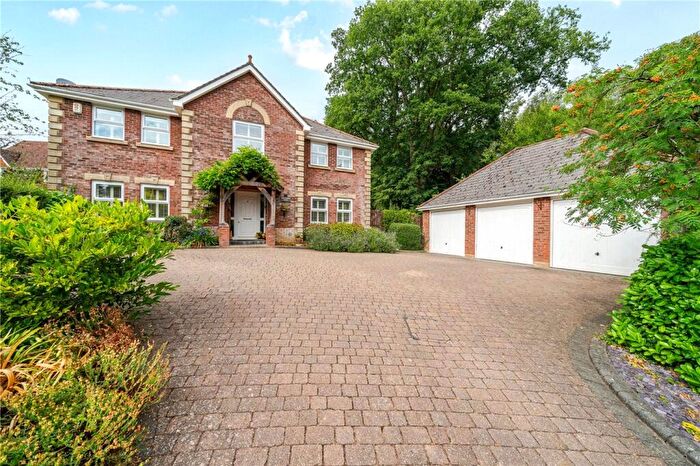 5 Bedroom Detached House For Sale In Woolton Lodge Gardens, Woolton Hill, Newbury, Hampshire, RG20