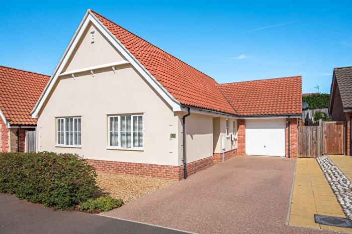 3 Bedroom Detached Bungalow For Sale In Modern Detached Bungalow In Hunstanton, PE36
