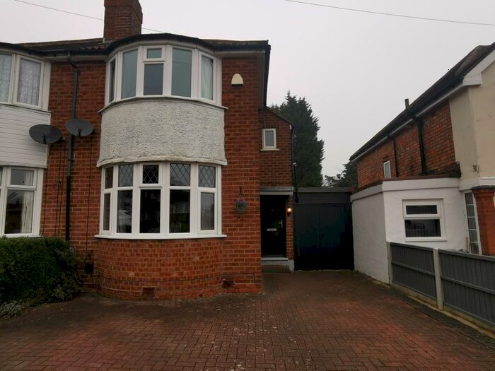 2 Bedroom House To Rent In Brays Road, Birmingham, B26