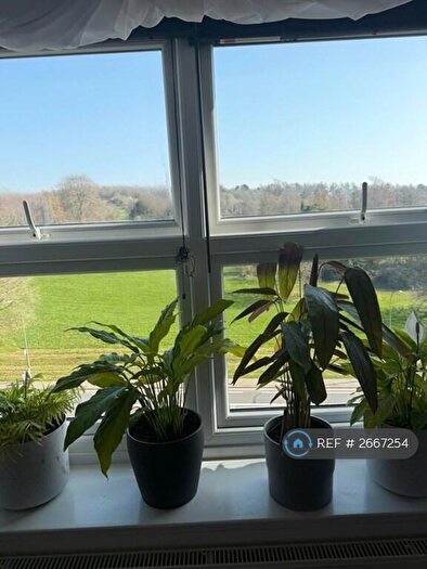 2 Bedroom Flat To Rent In London Road, Brighton, BN1