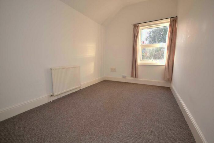 2 Bedroom Flat To Rent In Bed Flat- Pangbourne Street, Flat B, RG30
