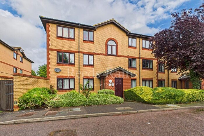1 Bedroom Apartment For Sale In Churchill Close, Dartford, Kent, DA1