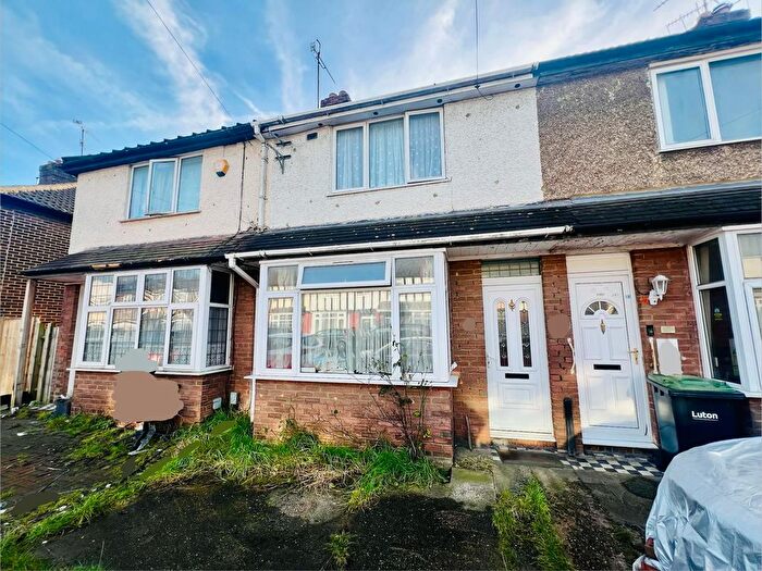 2 Bedroom Terraced House For Sale In Connaught Road, Luton, Bedfordshire, LU4
