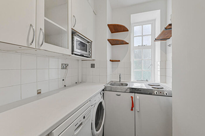 1 Bedroom Flat To Rent In Hillside Court, Finchley Road, NW3