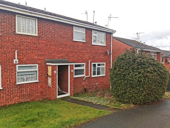 1 Bedroom Maisonette To Rent In Green Acres Drive, DE55