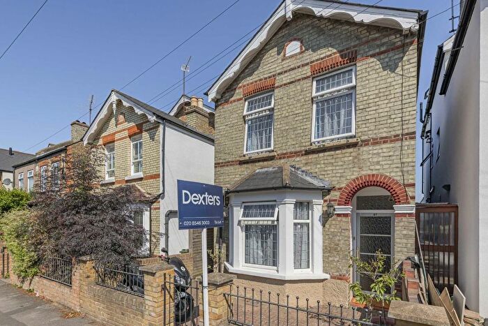 3 Bedroom Detached House To Rent In Shortlands Road, Kingston Upon Thames, KT2