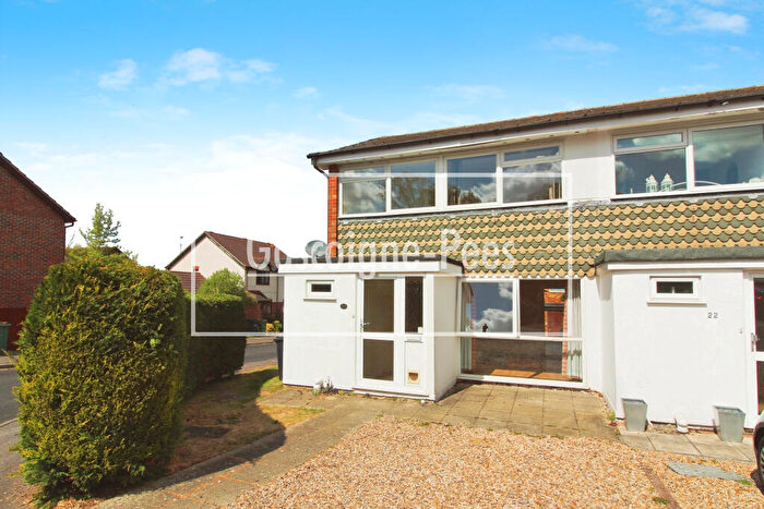 3 Bedroom House To Rent In Fetcham, KT22