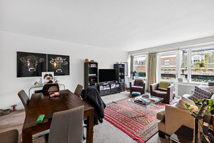 3 Bedroom Flat To Rent In Weymouth Street, London, W1W
