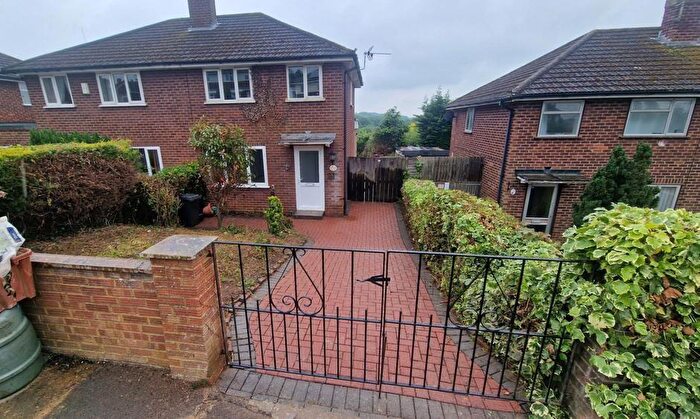 3 Bedroom Semi-Detached House To Rent In Birdhill Avenue, Reading, RG2