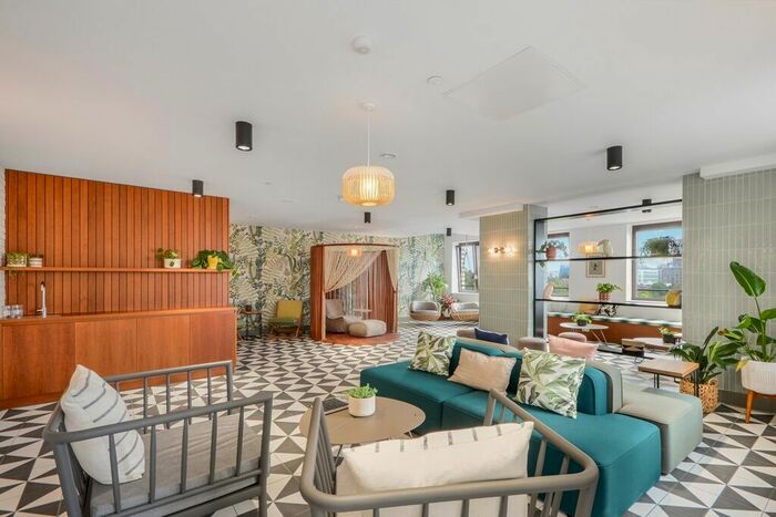 2 Bedroom Flat To Rent In Park Lane, Wembley, HA9