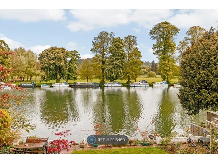 3 Bedroom Flat To Rent In Shooters Hill, Pangbourne, Reading, RG8