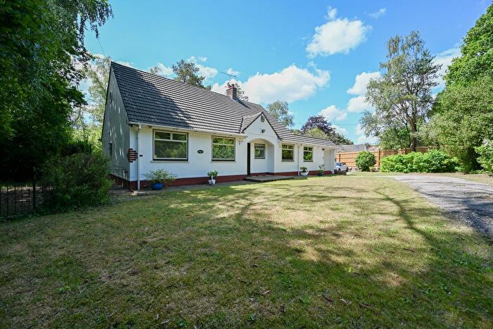 3 Bedroom Chalet For Sale In Horton Road, Ashley Heath, Ringwood, BH24