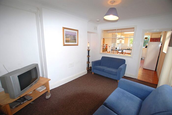 5 Bedroom Property To Rent In Rhyddings Terrace, Brynmill, Swansea, SA2