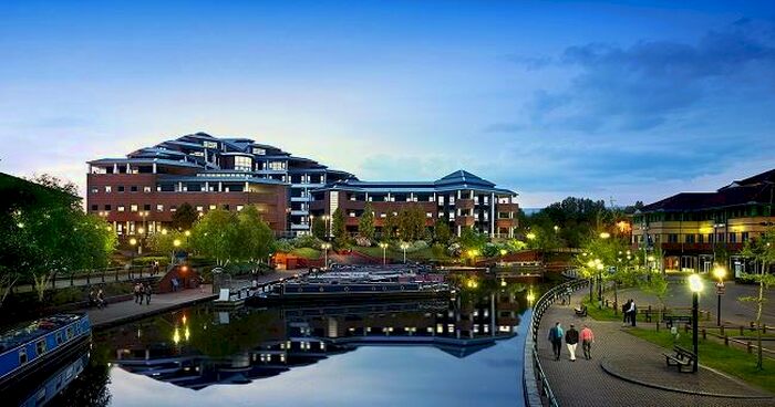 Apartment To Rent In Waterfront West, Brierley Hill, DY5