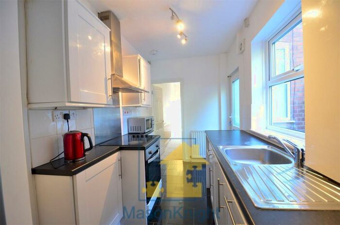4 Bedroom Terraced House To Rent In Westminster Road, Student Property - Selly Oak, Birmingham, B29