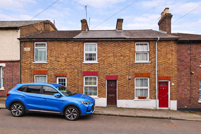 2 Bedroom Cottage For Sale In Herbert Street, Hemel Hempstead, HP2