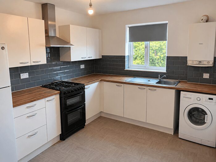 2 Bedroom Flat To Rent In Thorold Road, Ilford, IG1