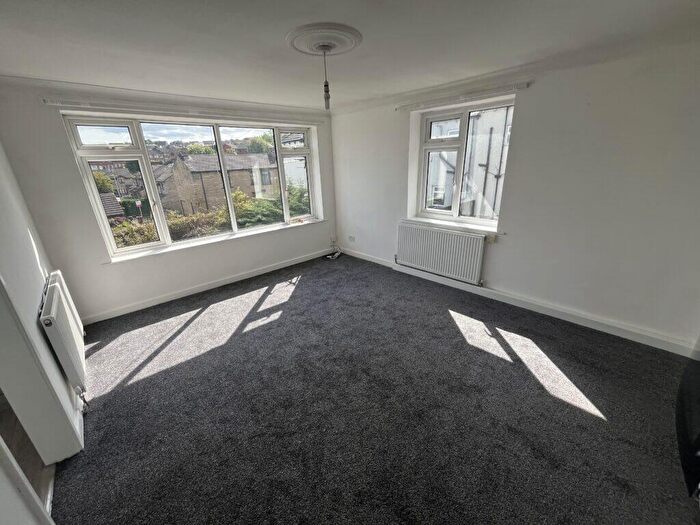 2 Bedroom Apartment To Rent In Flat, The Poplars, Valley Rd, Pudsey, LS28