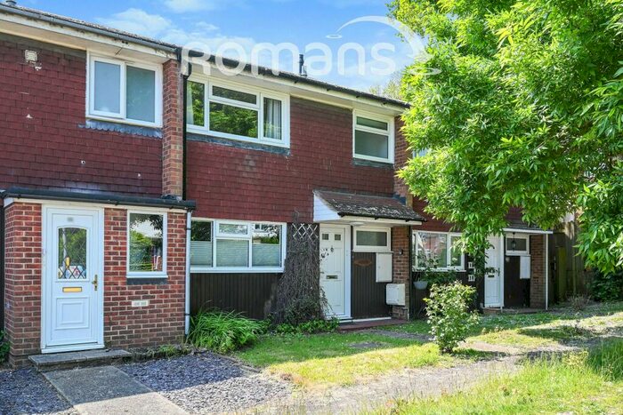 3 Bedroom Terraced House To Rent In Emmbrook, Wokingham, RG41