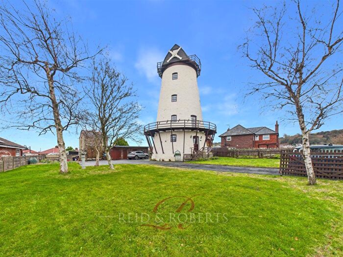 4 Bedroom Detached House For Sale In Pen-Y-Maes Road, Holywell, CH8