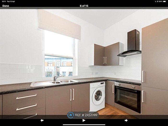 2 Bedroom Flat To Rent In Wait Court, Croydon, CR0