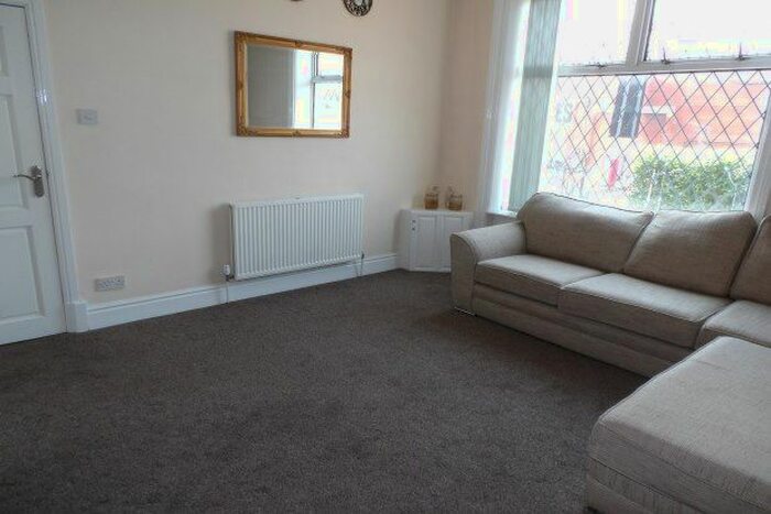 3 Bedroom Terraced House To Rent In Burnley Road, Blackburn, BB1